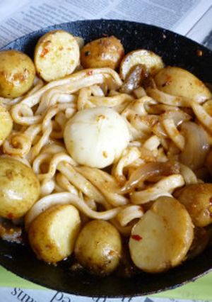 ポテト焼きうどんアラビアータ-レシピのメイン写真