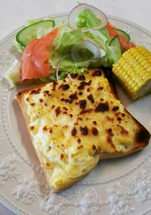 コーンマヨネーズのチーズトースト-レシピのメイン写真