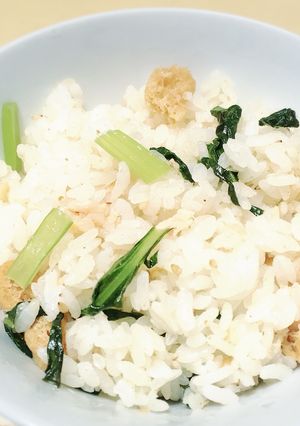 簡単！鮭と小松菜と油揚げの混ぜご飯-レシピのメイン写真