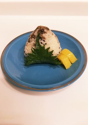 ❁牛と胡麻と大葉のおむすび❁-レシピのメイン写真