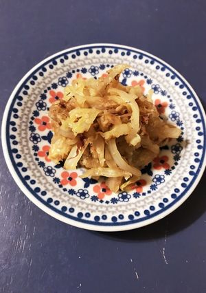 夏にピリ辛常備菜☆余りキャベツのゴマ炒め-レシピのメイン写真