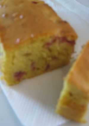 甘酸っぱい！イチゴのパウンドケーキ-レシピのメイン写真
