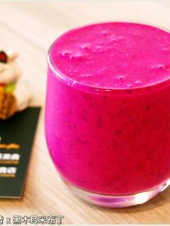 火龍果米布丁香草奶昔.柯媽媽の植物燕窩-レシピのメイン写真