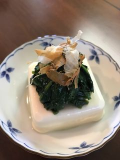 超簡単!冷奴に胡麻和えのせ-レシピのメイン写真