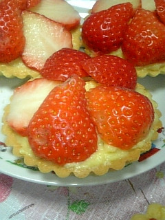 小さいいちごタルト-レシピのメイン写真