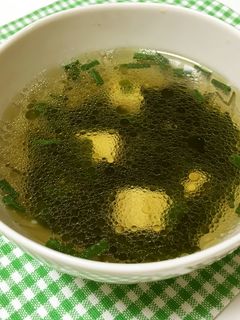 韓国風わかめスープ 簡単おいしくて驚き!-レシピのメイン写真