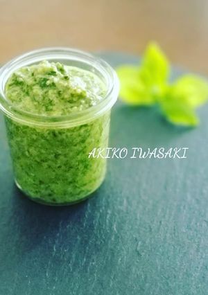 綺麗になれちゃう『手づくりバジルソース』-レシピのメイン写真