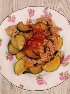 ズッキーニと豚肉のマヨ炒め-レシピのメイン写真