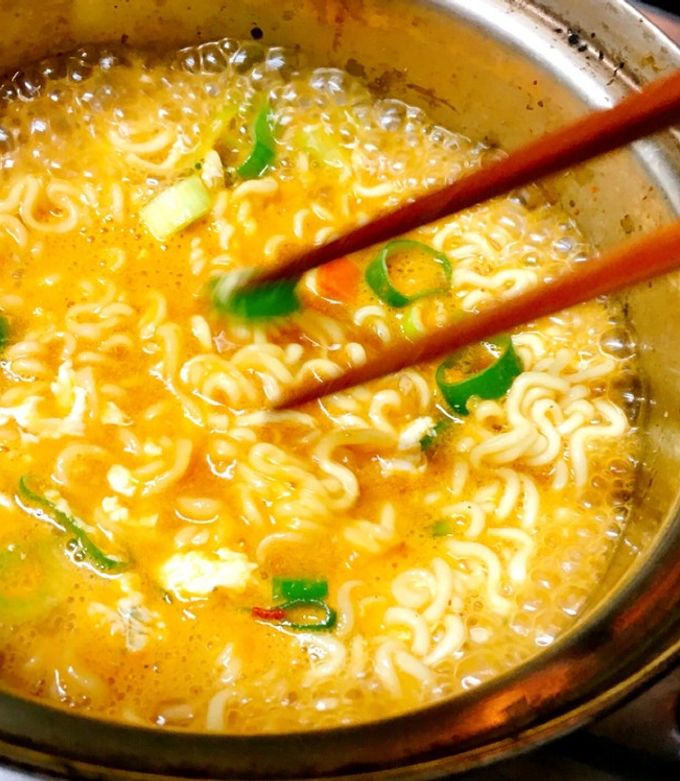 一番美味しい辛ラーメンの作り方-レシピのメイン写真