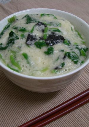 栄養満点ひとり飯。ほうれん草とろろご飯-レシピのメイン写真