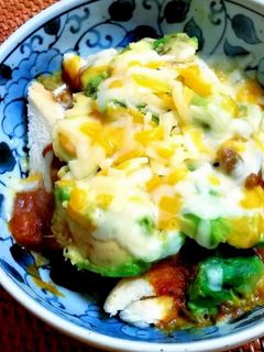 アボカドチーズのカレートースト-レシピのメイン写真
