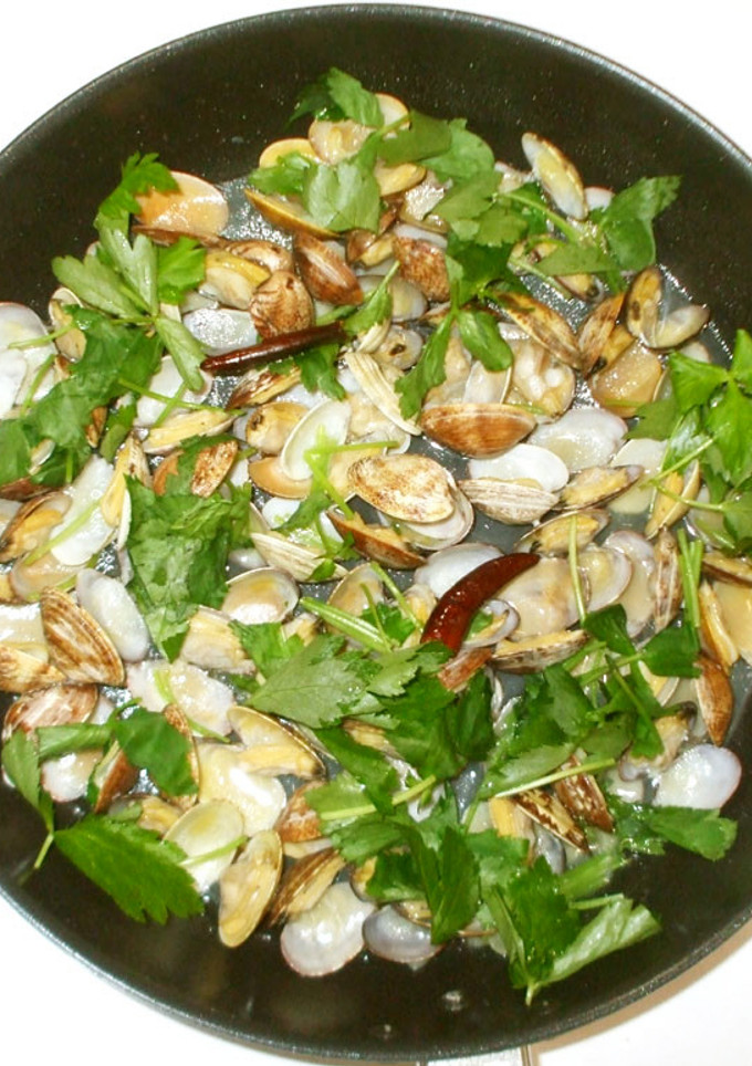 アサリの酒蒸し♪タイ風ナムプラー簡単-レシピのメイン写真