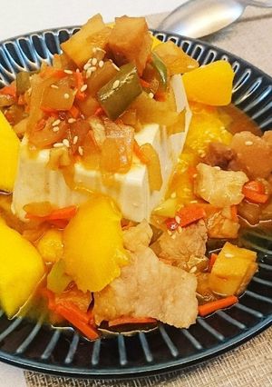 夏の甘辛料理〜マンゴー辛い絹ごし豆腐♪-レシピのメイン写真