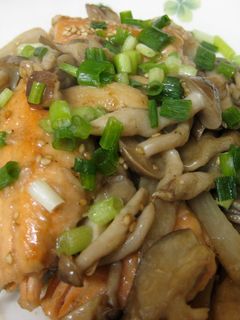 たっぷりキノコと鮭中華炒め-レシピのメイン写真
