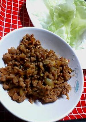 豚挽き肉で♪肉味噌♪レタス包みで♪-レシピのメイン写真