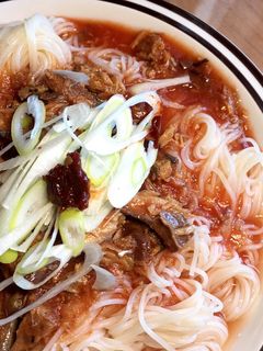 鯖缶とトマトジュースのピリ辛和風そうめん-レシピのメイン写真