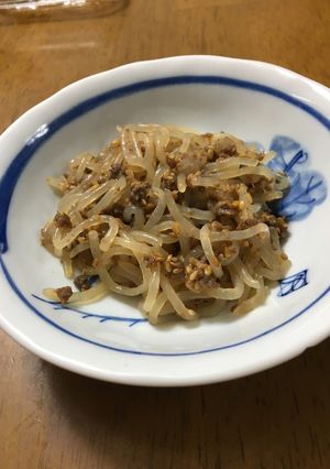 とりそぼろwith白滝-レシピのメイン写真
