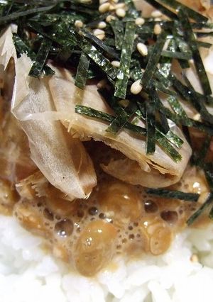 主婦のひとりランチ～納豆丼柚子風味～-レシピのメイン写真