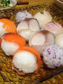 ひな祭りに手まり寿司♪-レシピのメイン写真