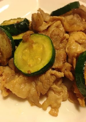 簡単☆ズッキーニと豚バラのポン酢炒め-レシピのメイン写真