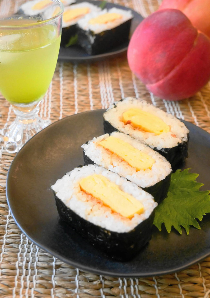 出し巻き玉子とおかか醤油のおにぎらず-レシピのメイン写真