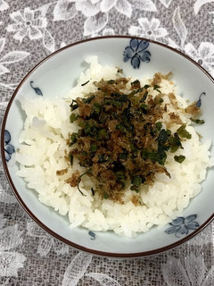 人参の葉の茎とかつお節のははつゆふりかけ-レシピのメイン写真