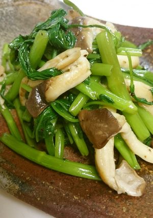 簡単！空芯菜とエリンギのにんにく炒め-レシピのメイン写真