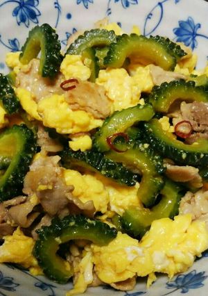 夏のスタミナ料理！ゴーヤと豚肉の炒め物♡-レシピのメイン写真