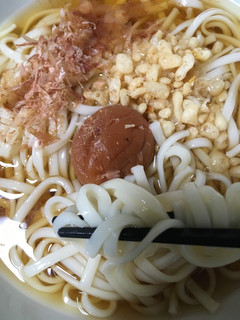 超簡単・冷やし梅たぬきうどん-レシピのメイン写真