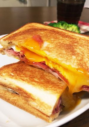 パストラミビーフのホットサンド-レシピのメイン写真