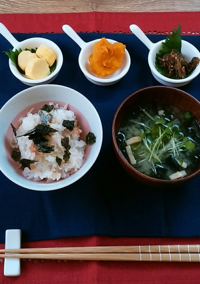 梅＆鶏手羽の炊き込みご飯♪-レシピのメイン写真