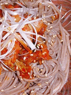 冷キムチ蕎麦(乾麺)・ごま油とかつお風味-レシピのメイン写真