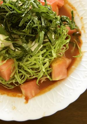 濃厚トマトと豆腐の冷やし味噌ラーメン♪-レシピのメイン写真