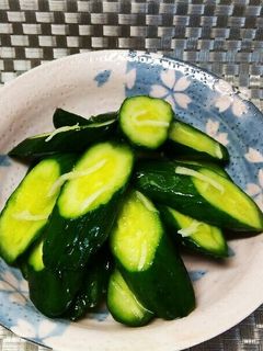 簡単❗きゅうりのしょうが入り浅漬け-レシピのメイン写真