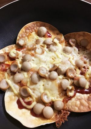 余った餃子の皮で簡単☆ピザ-レシピのメイン写真