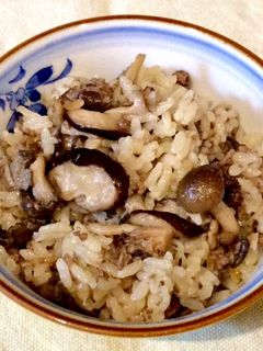 きのこたっぷり挽肉入り炊き込みご飯-レシピのメイン写真