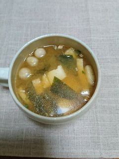 玄米麹で豆腐と揚げのお味噌汁-レシピのメイン写真