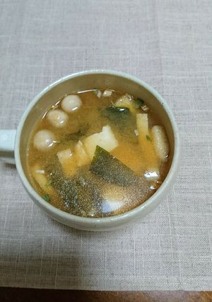 玄米麹で豆腐と揚げのお味噌汁-レシピのメイン写真