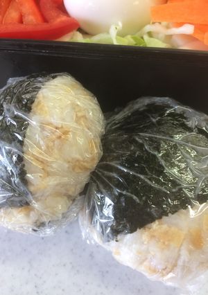 鶏の胸肉と油揚げの味ご飯☆おにぎり-レシピのメイン写真