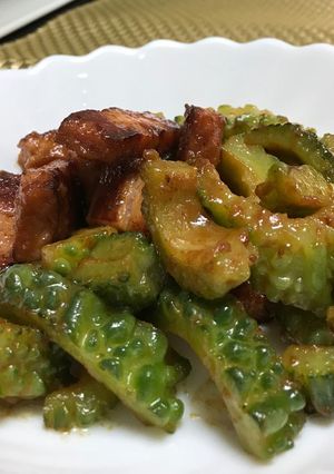 ゴーヤとベーコンのピーナッツバター炒め-レシピのメイン写真