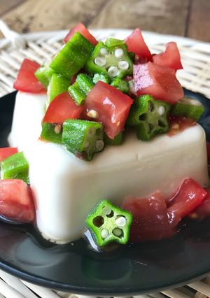 おつまみにも！オクラとトマトの冷奴-レシピのメイン写真