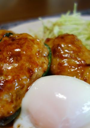 ピーマンつくね焼き 温泉卵添え-レシピのメイン写真