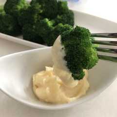รูปของ にんにくチーズマヨで！無限ブロッコリー♡