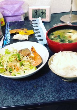 ご飯と塩鮭と味噌汁-レシピのメイン写真