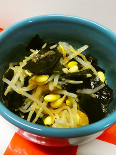 豆もやしとわかめのキムチ♪-レシピのメイン写真
