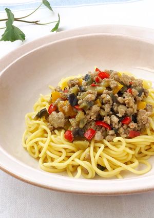 なすとカラフルピーマンの肉みそ麺-レシピのメイン写真