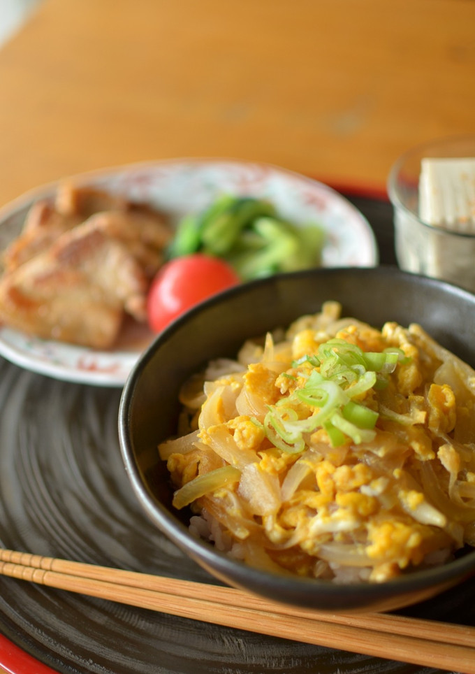 簡単オイスターソースのコクうま玉子丼-レシピのメイン写真