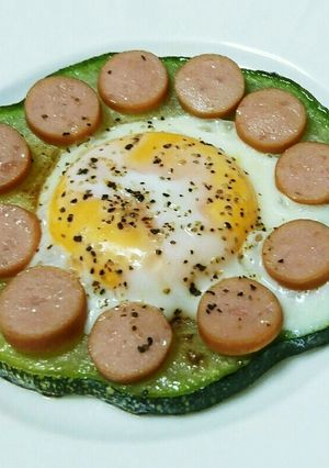 巨大ズッキーニの卵乗せステーキ-レシピのメイン写真