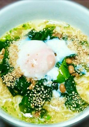 サッポロ一番わかめと納豆の冷やしラーメン-レシピのメイン写真