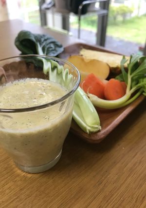 野菜と果物の爽やかスムージー-レシピのメイン写真